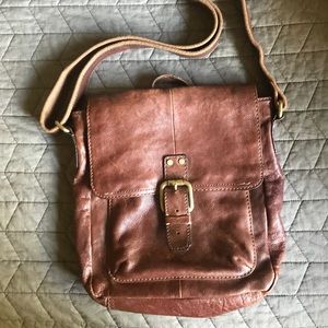 Fossil brown leather messenger crossbody bag
